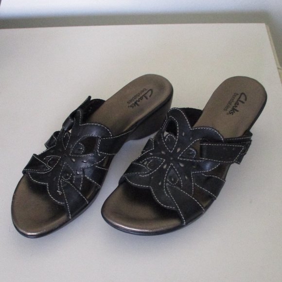 Clarks Bendables Womens Black Leather Slide Wedge Sandal - Size 7M - Picture 8 of 10